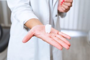 Weissheitszahn Entfernung